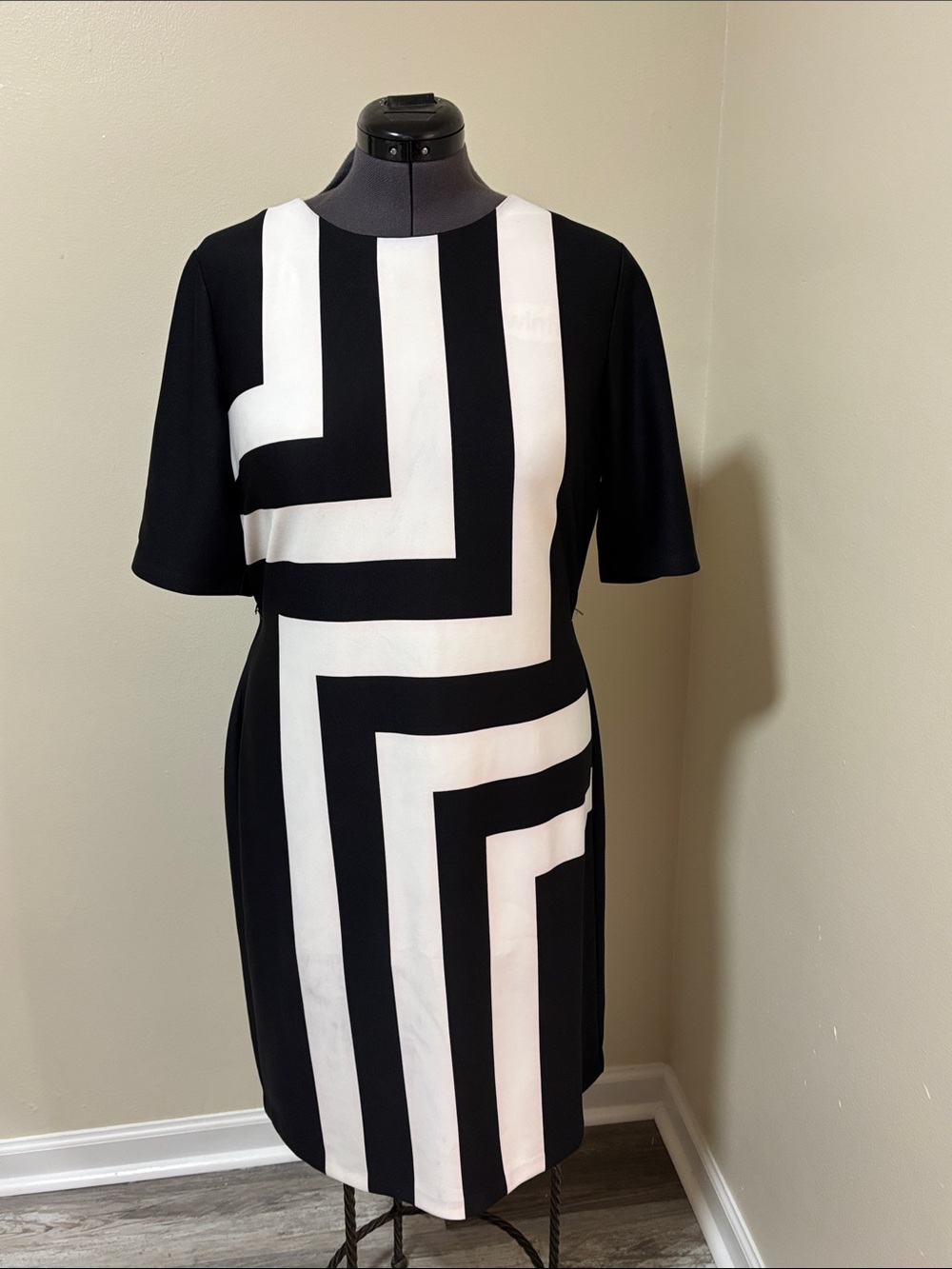 Chico's Black and White Geo-Block Midi Dress